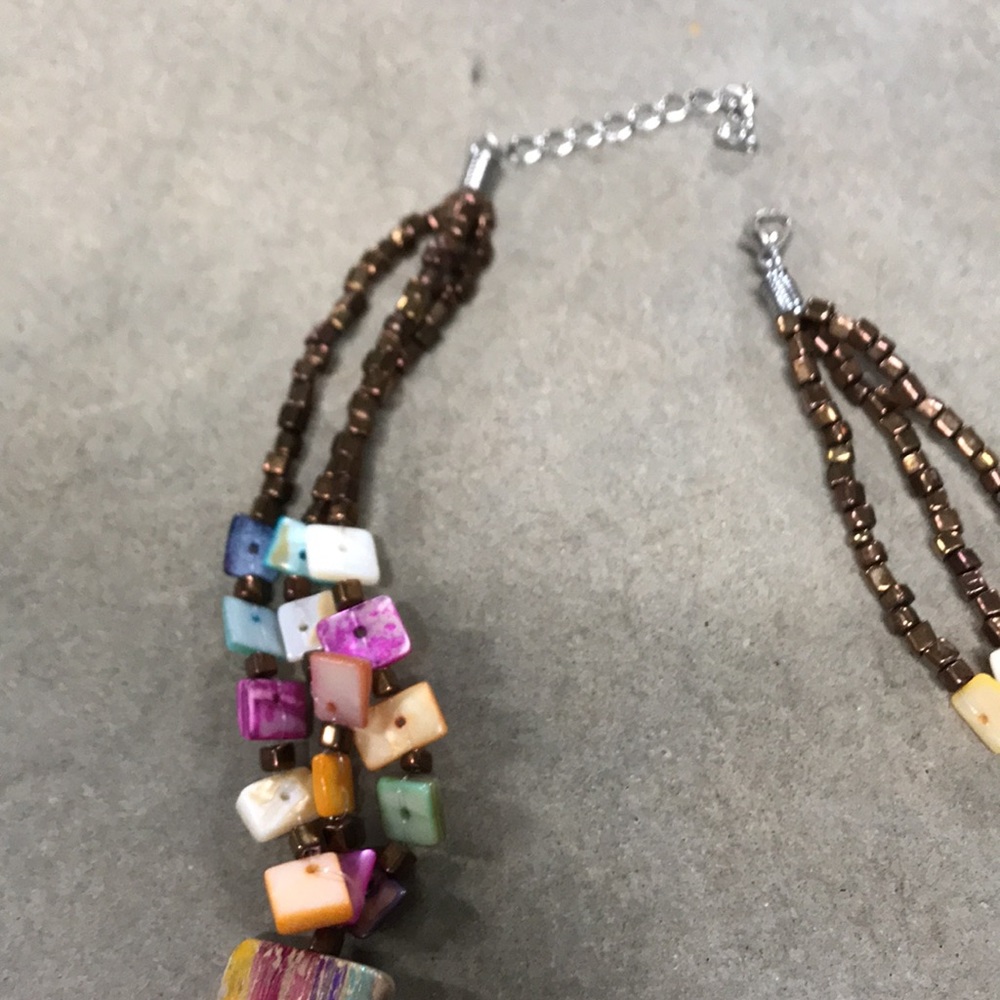 Colorful necklace.  New condition - Picture 3 of 5